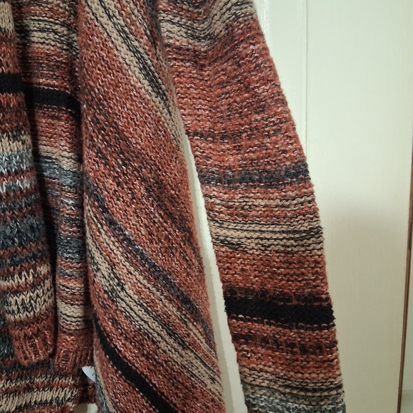 American Eagle Outfitters Multicolor Striped Cardigan - Picture 3 of 10